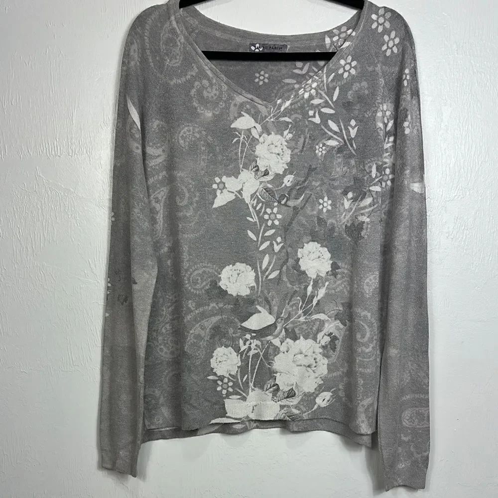 Tempo Paris Gray Floral Print Long Sleeve Pullover Sweater Size S/M